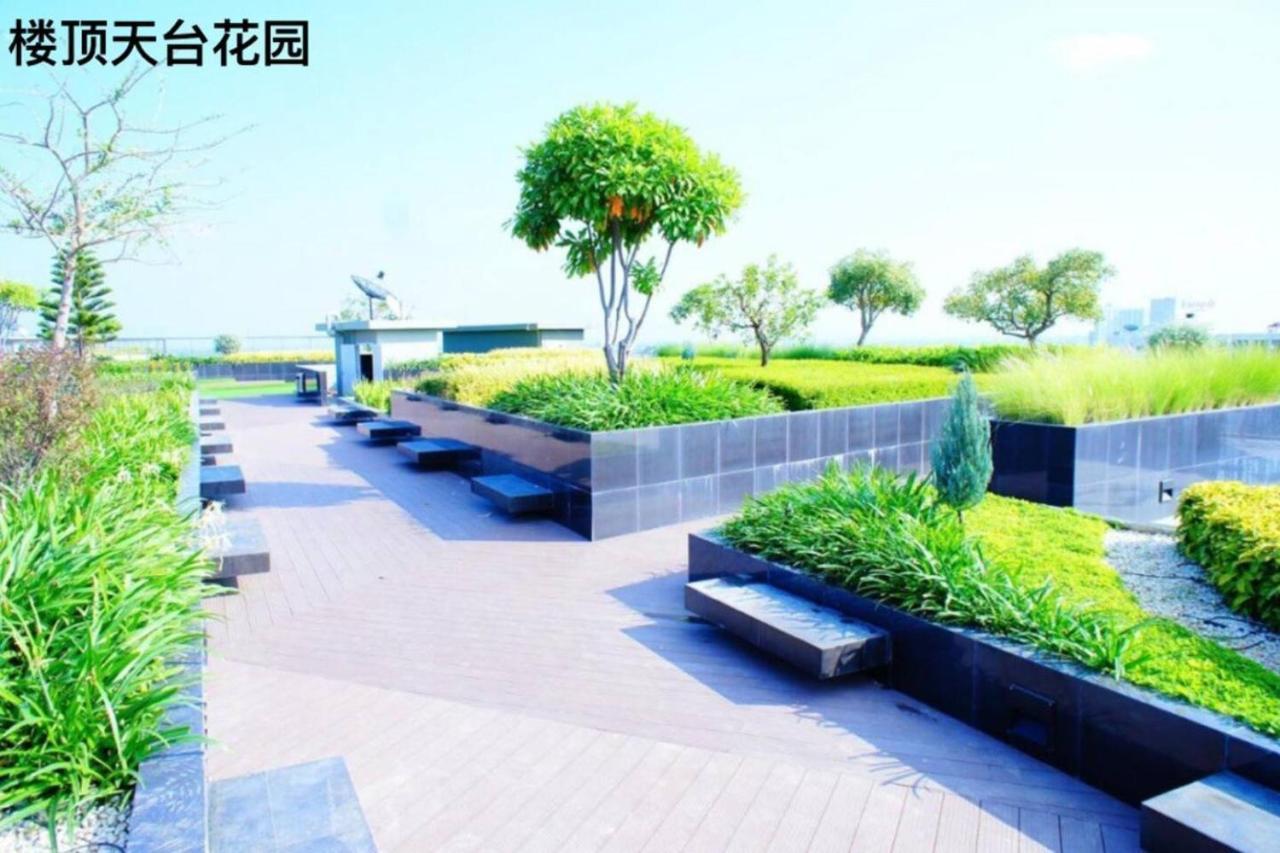 清迈古城市中心高端温馨公寓两卫浴wifi泳池健身房山景城景房 Chiang Mai