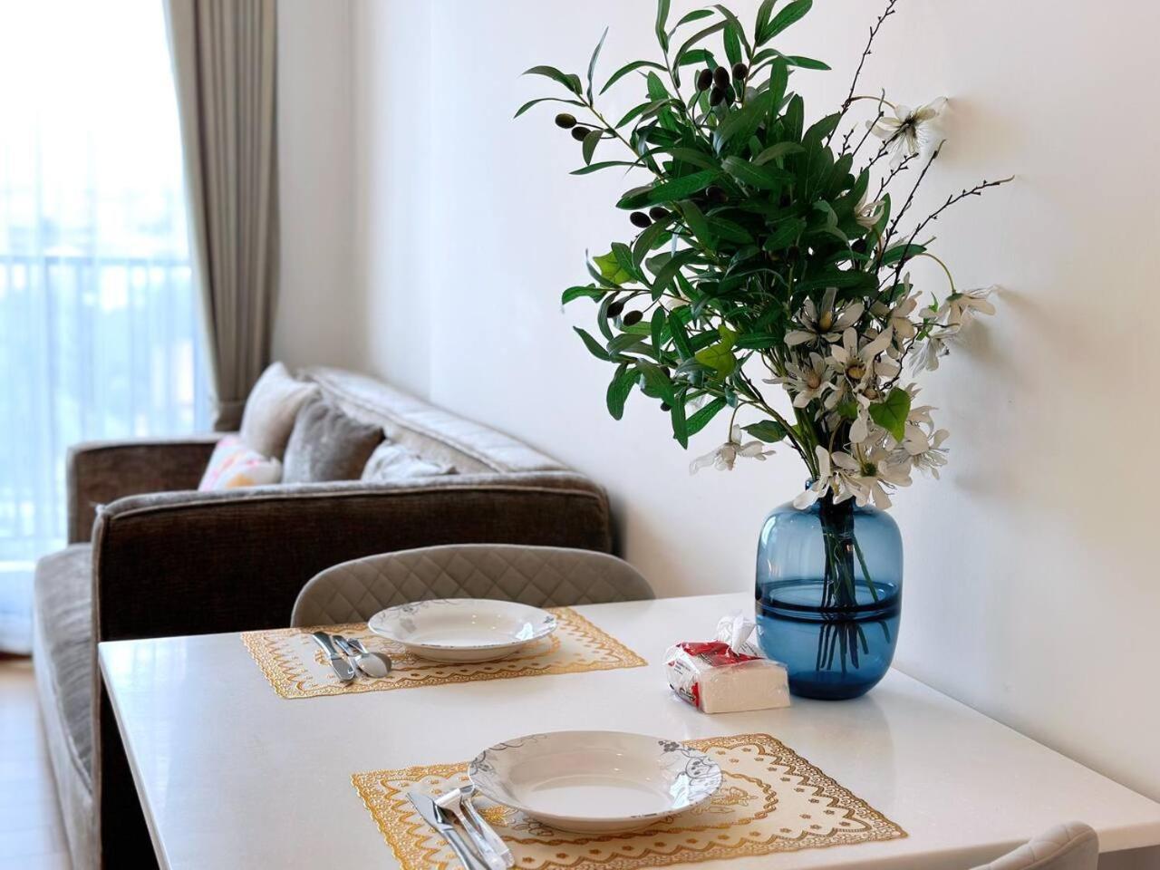 Apartment 清迈古城市中心高端温馨公寓两卫浴wifi泳池健身房山景城景房